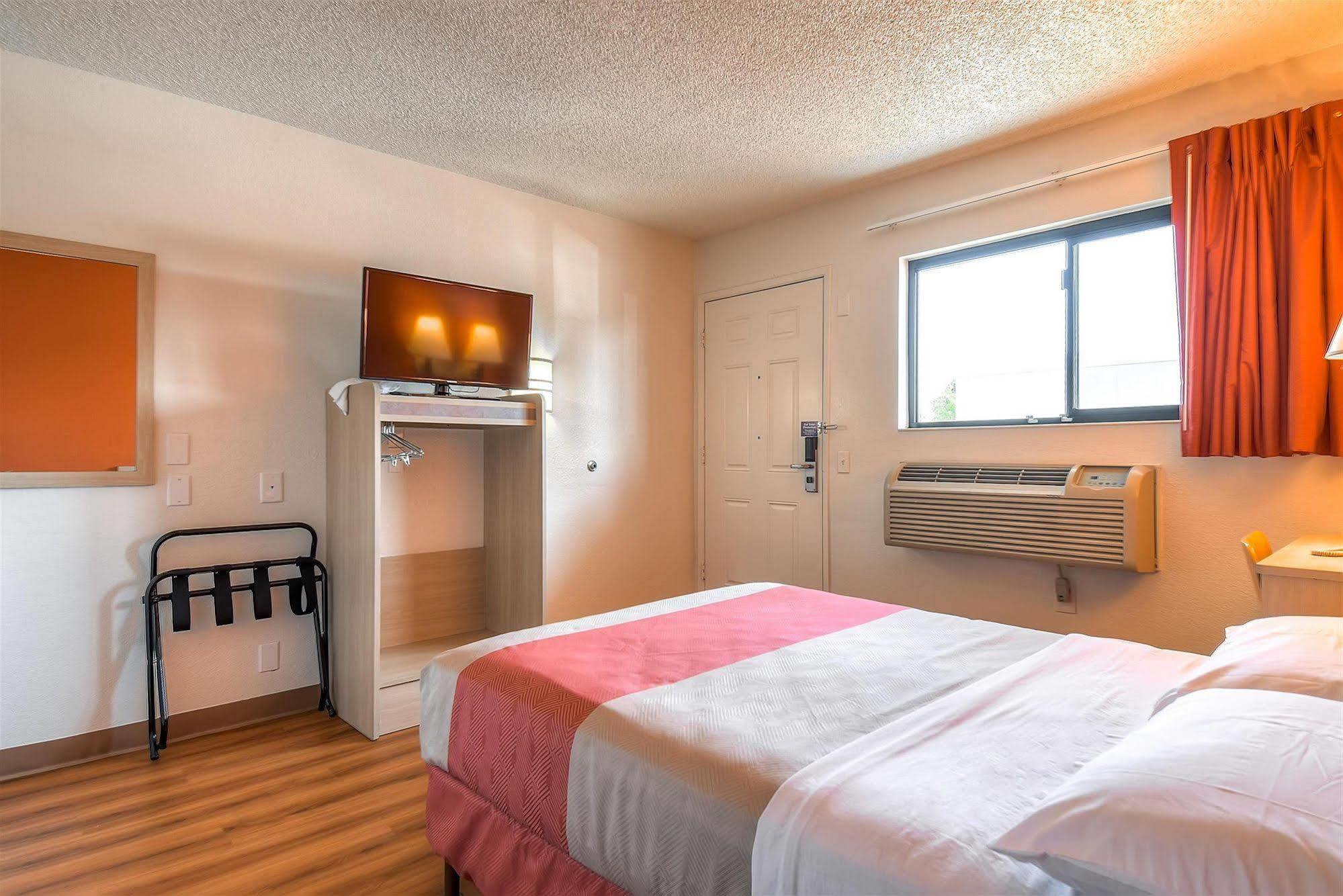Motel 6-Harbor City, Ca - Los Angeles Κάρσον Εξωτερικό φωτογραφία
