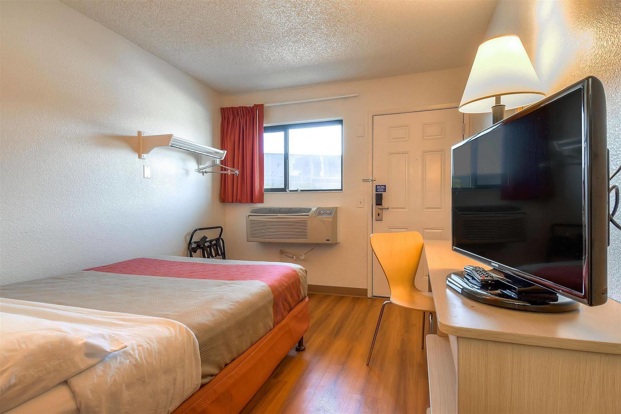 Motel 6-Harbor City, Ca - Los Angeles Κάρσον Εξωτερικό φωτογραφία