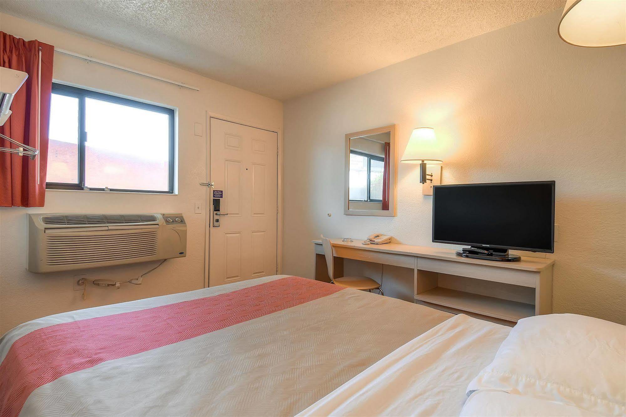 Motel 6-Harbor City, Ca - Los Angeles Κάρσον Εξωτερικό φωτογραφία
